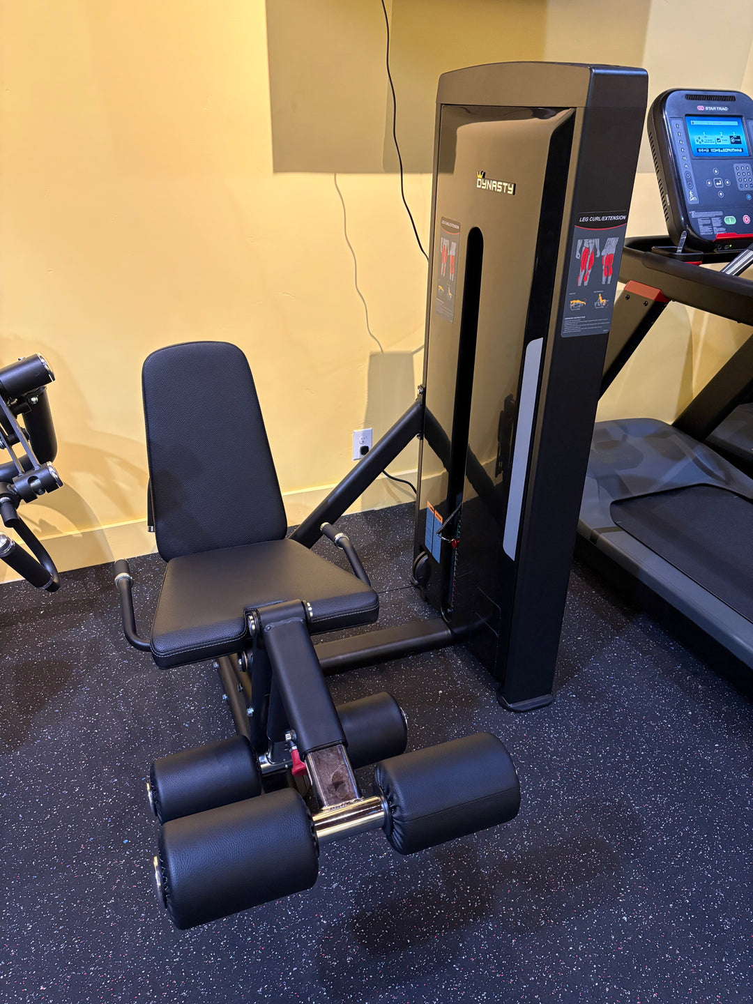 Leg Extension Prone Leg Curl DSA031