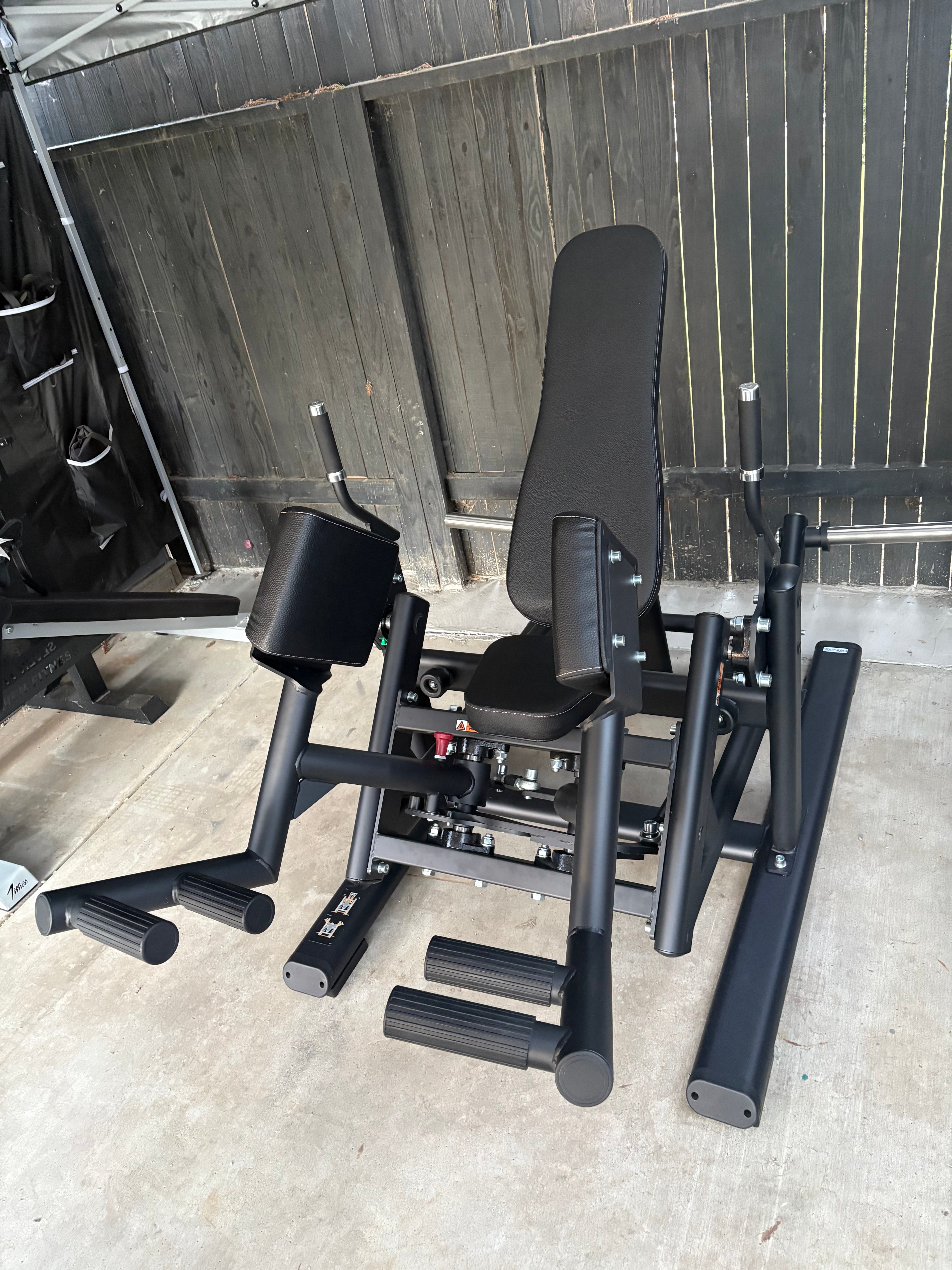3D Seated Hip Abduction DSH062